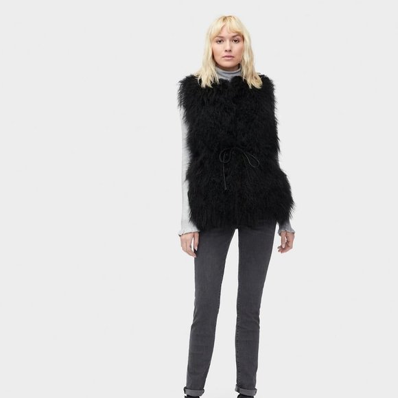 Ugg Black Abbey Mongolian Shearling Vest Size M nwt - Picture 2 of 5